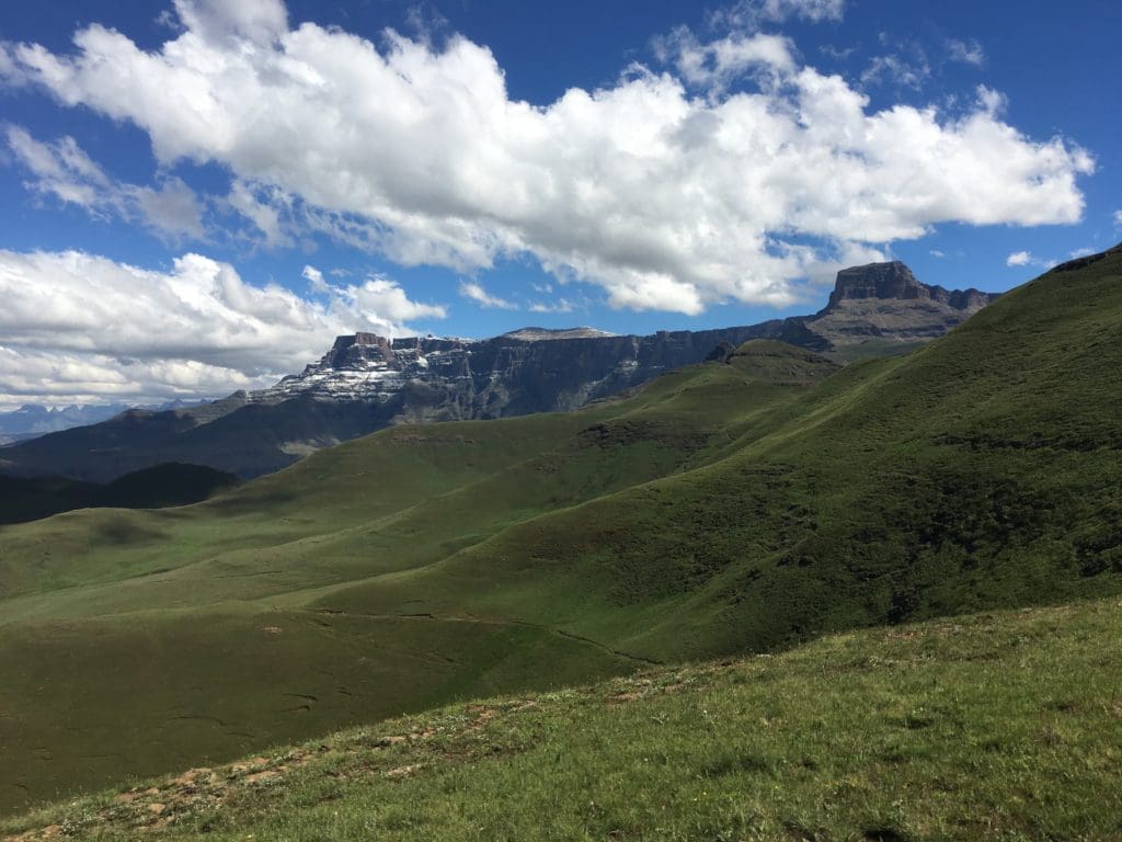 the amphitheatre escarpment in the drakensberg mountains