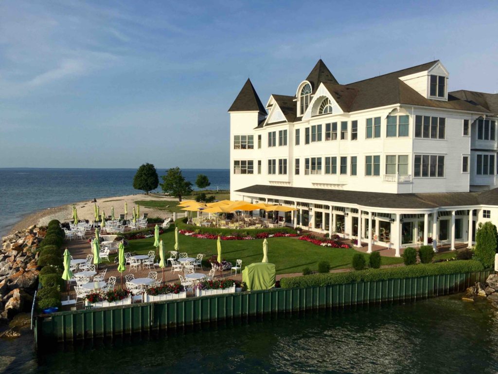 Iroquois Hotel and Carriage House Restaurant
